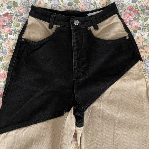 Bar None Jeans - Picture 3 of 10